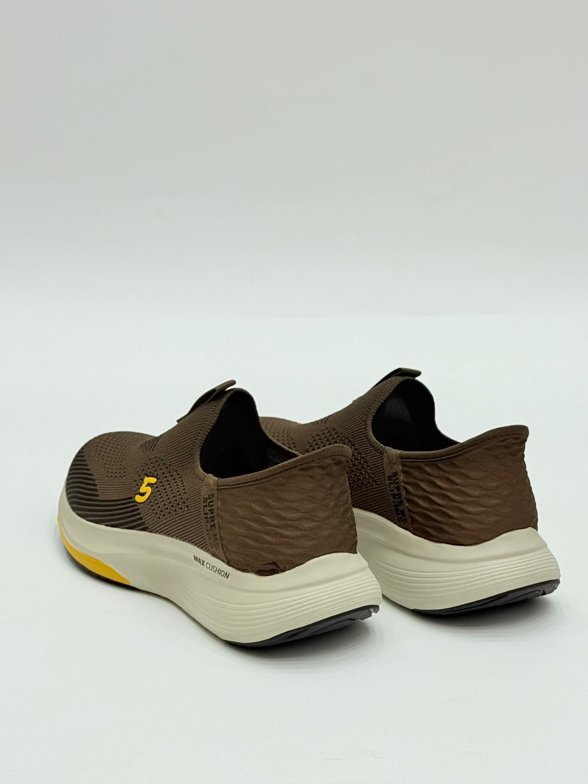 SKECHERS SUPREME MAX CUSHION FOAM MEMORY