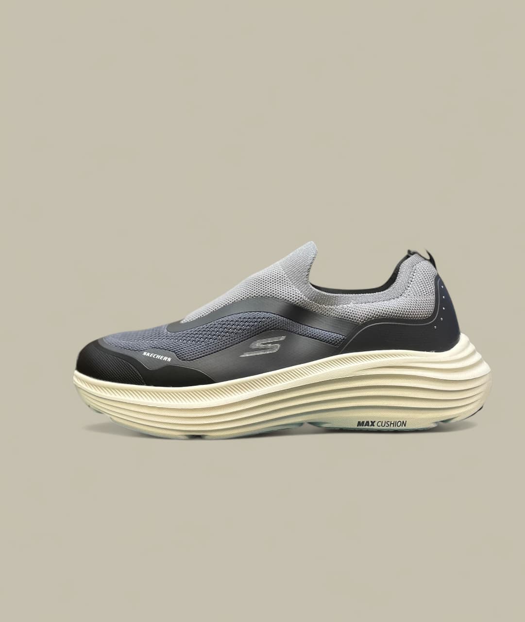 Skechers Max Cushion