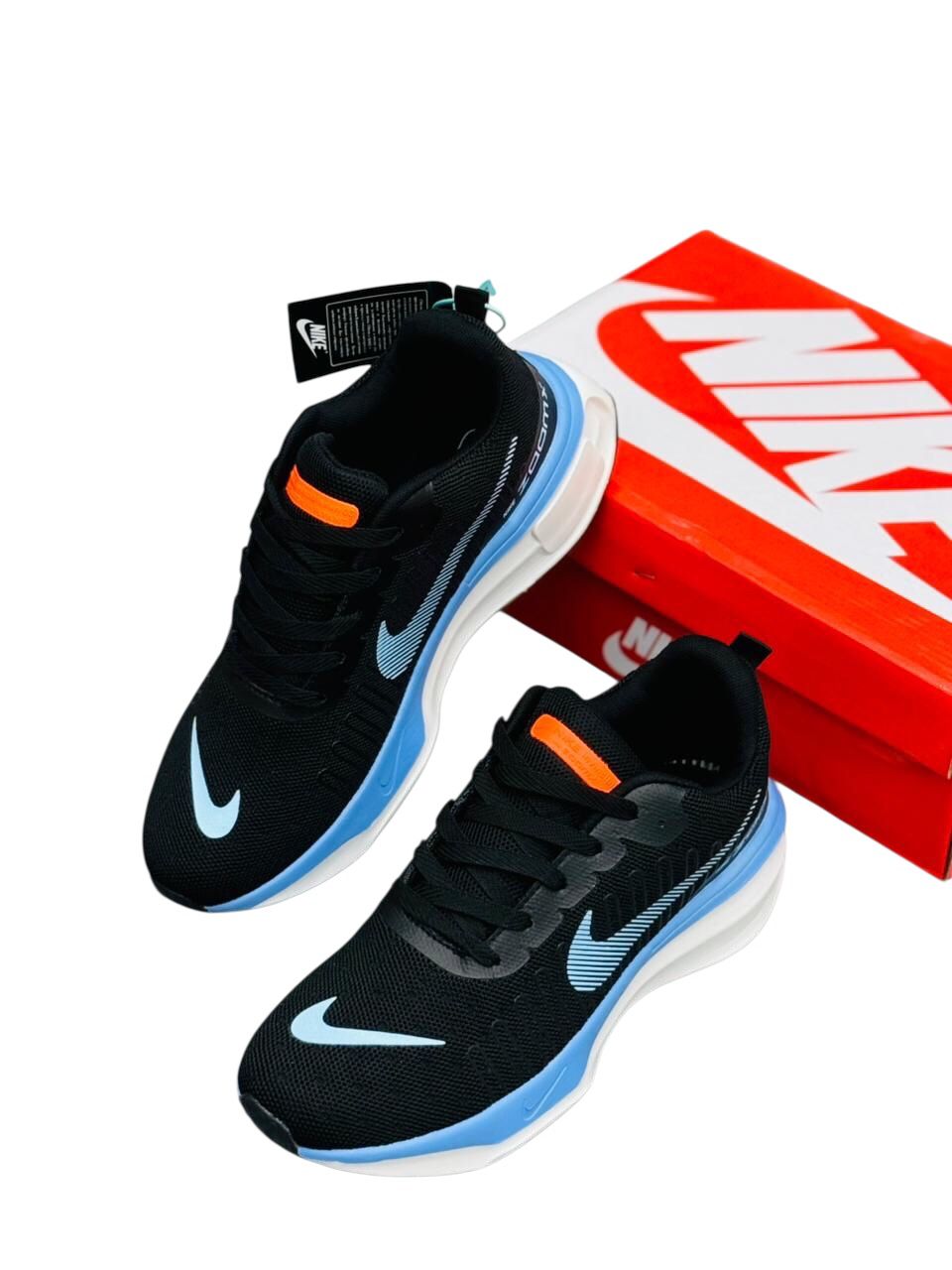 NIKE INVINCIBLE 3 RUNNING