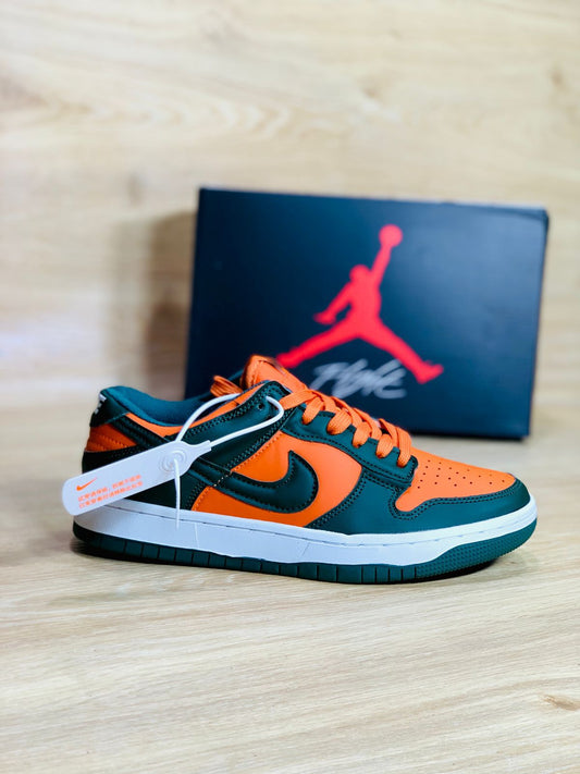 NIKE JORDAN