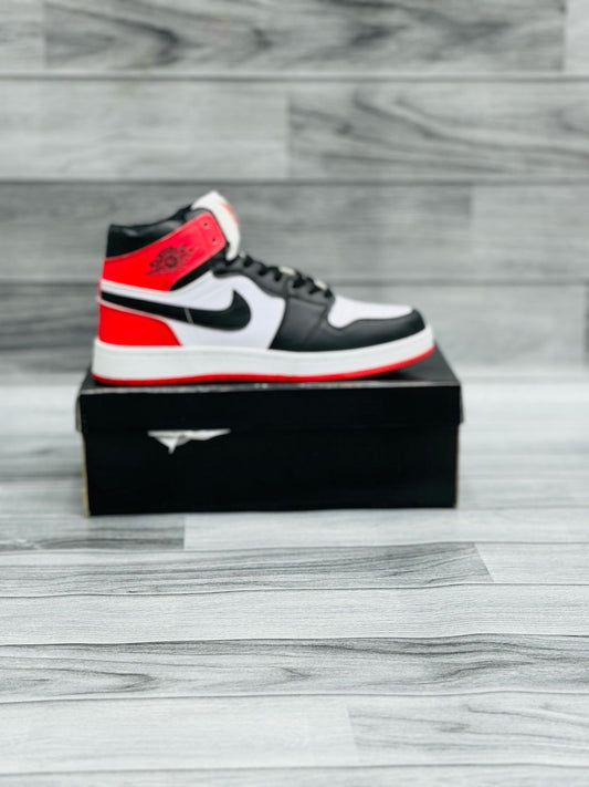 NIKE JORDAN