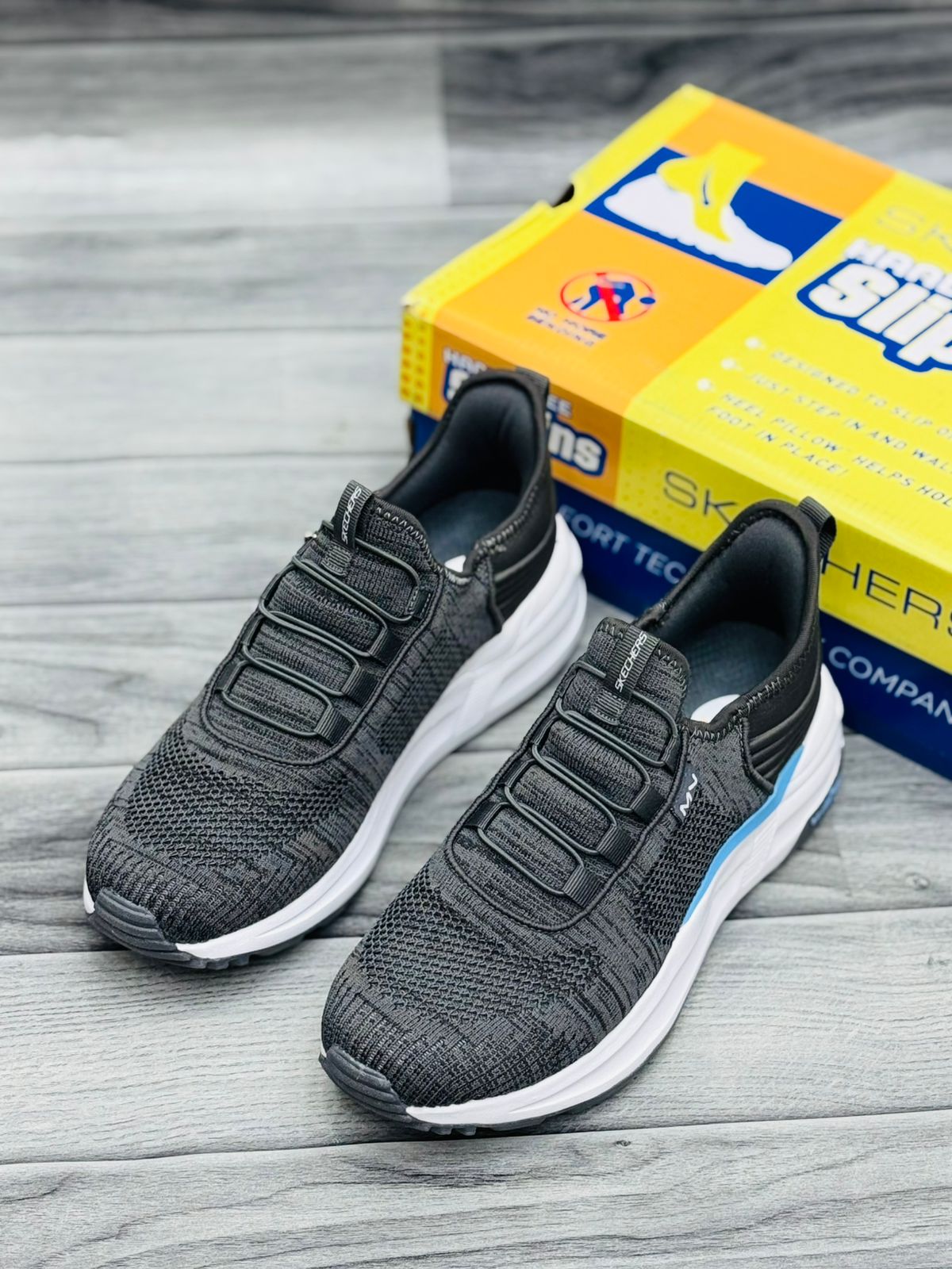 SKECHERS ARCH FIT FOAM MEMORY