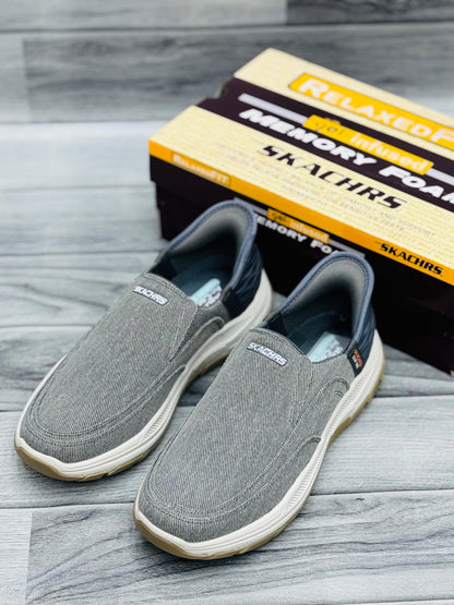 SKECHERS