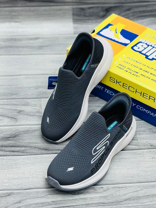 SKECHERS MAX CUSHION FOAM MEMORY