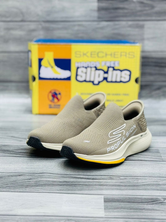 SKECHERS MAX CUSHION FOAM MEMORY