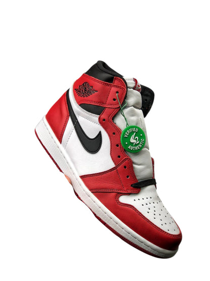 NIKE AIR JORDAN 1