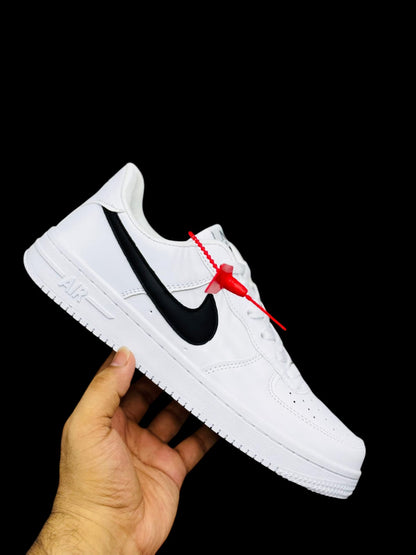 NIKE AF1