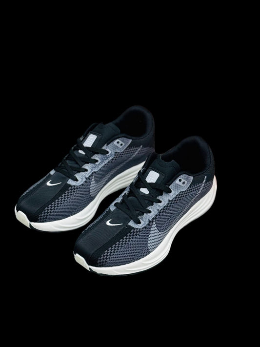 NIKE PEGAUSUS PLUS