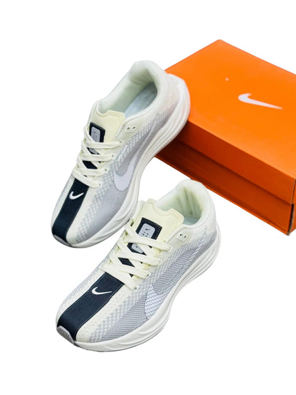 NIKE PEGAUSUS PLUS