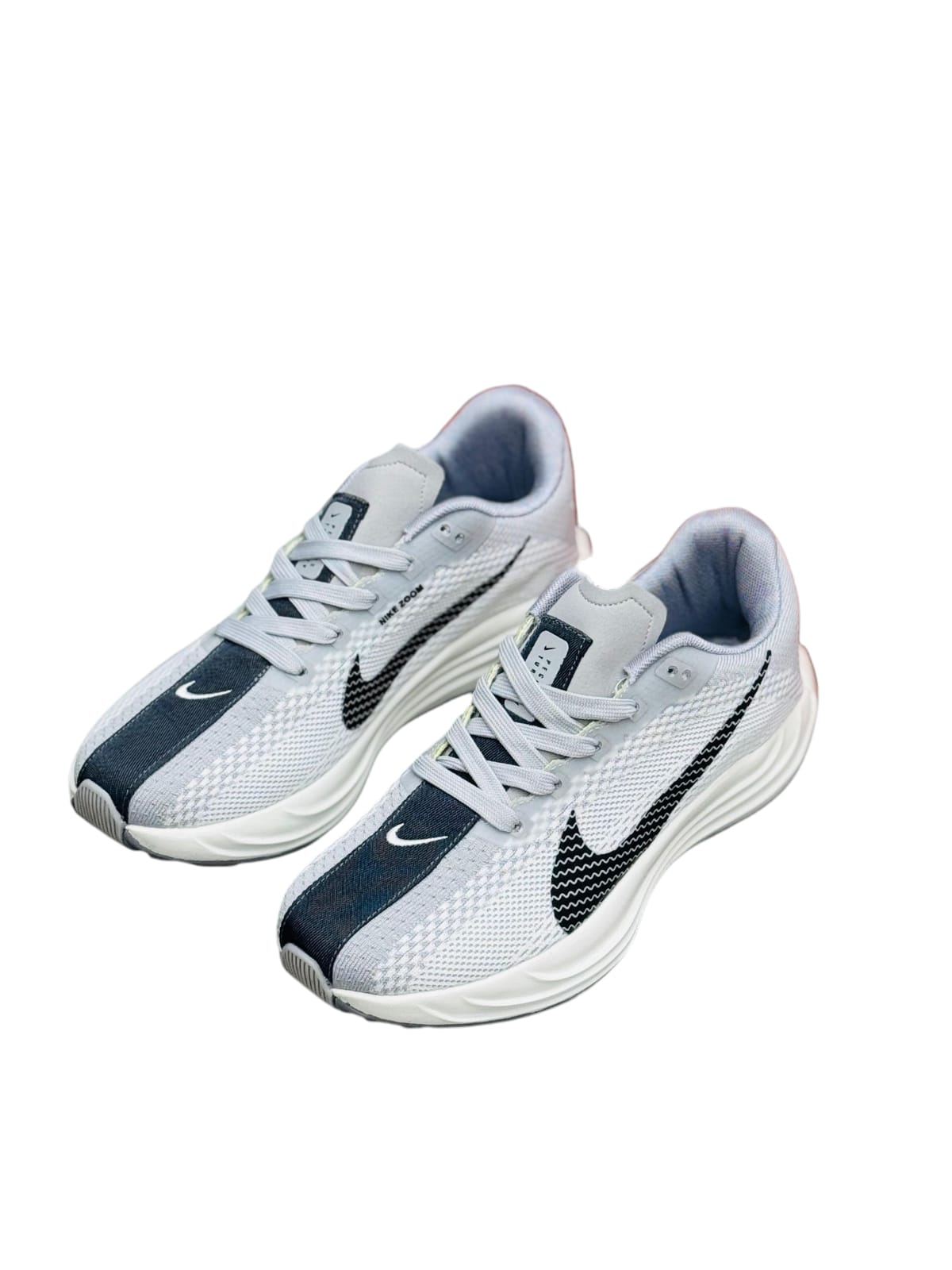 NIKE PEGAUSUS PLUS