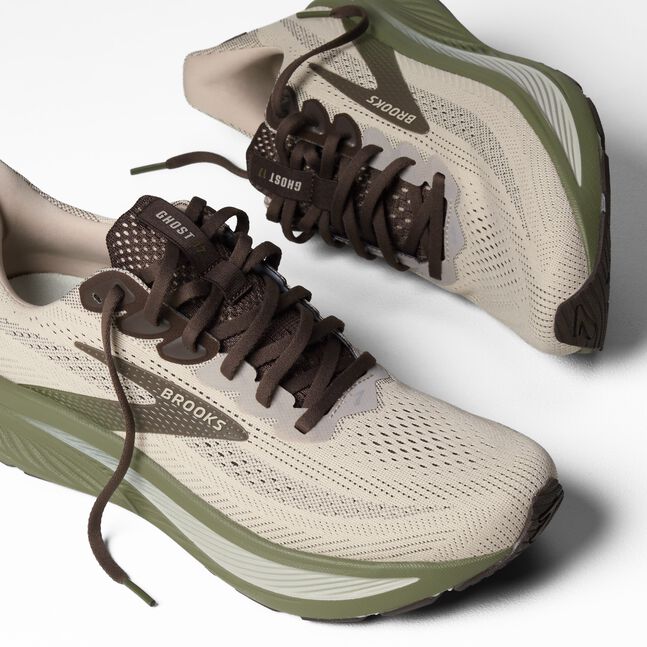 BROOKS GHOST