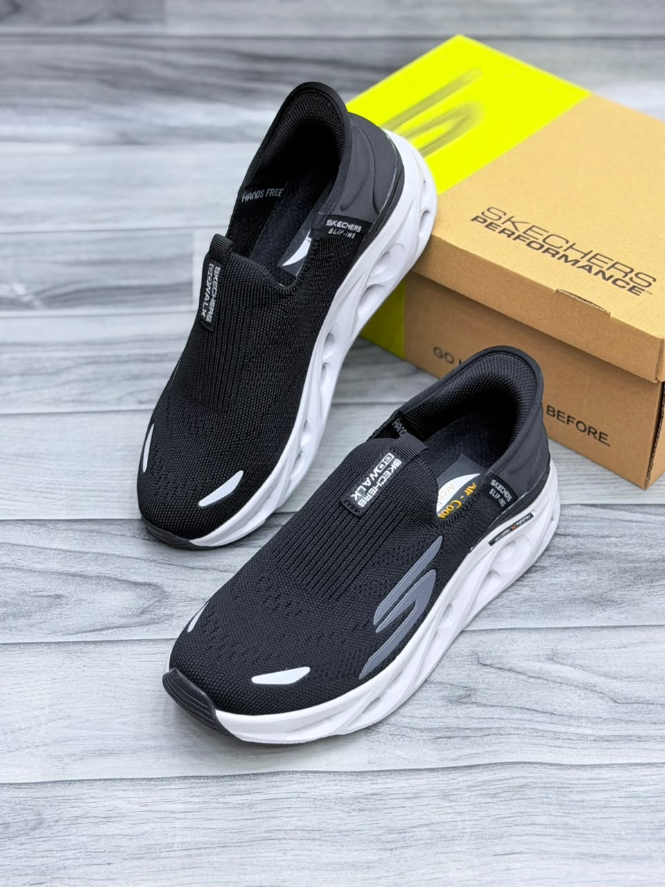 SKECHER SLIP-INS SWIRL-TECH ADITION
