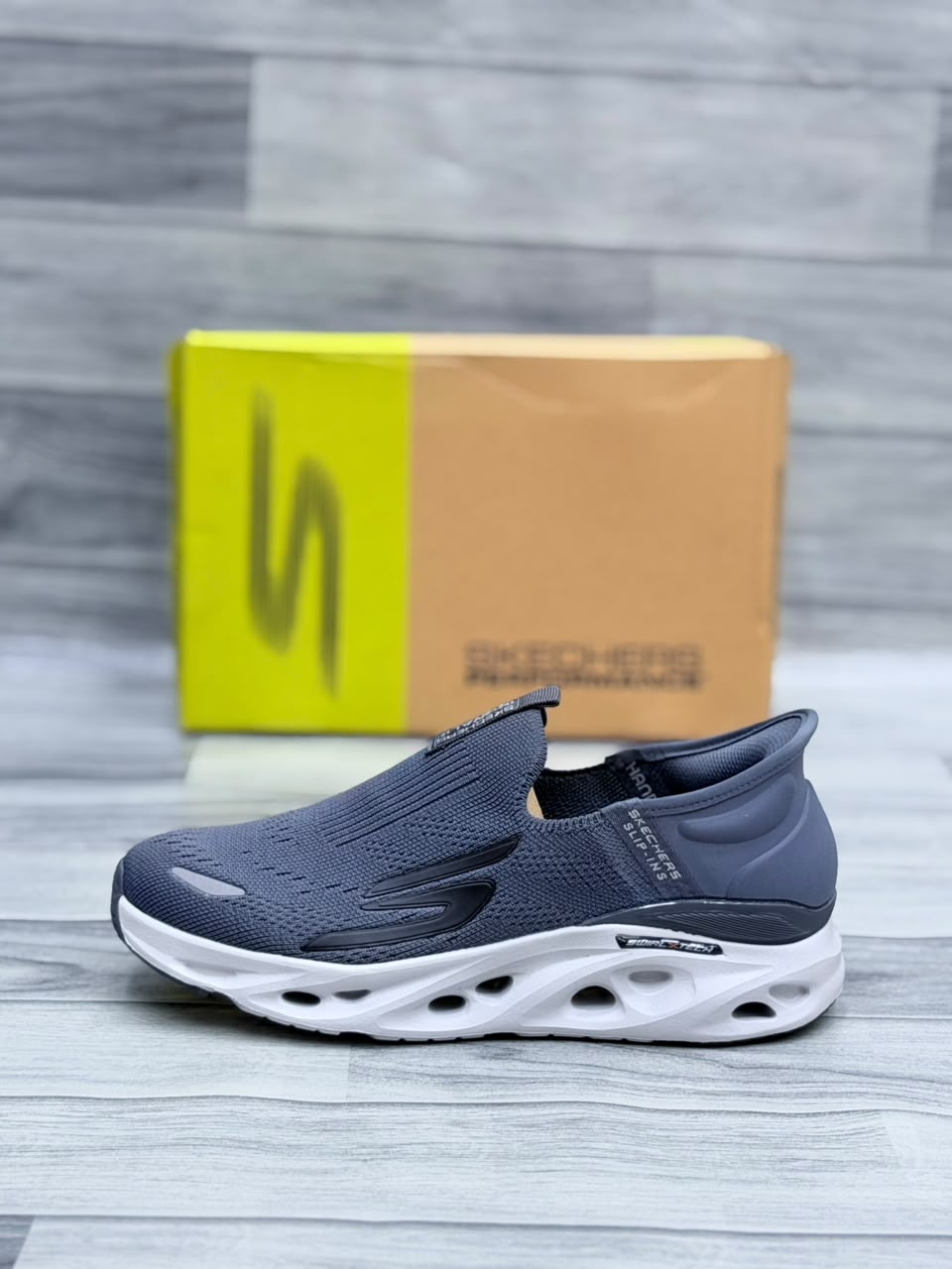 SKEHERS SLIO-INS SWIRL TECH EDITION