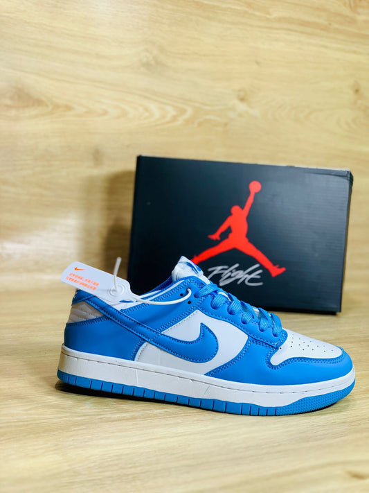 NIKE JORDAN