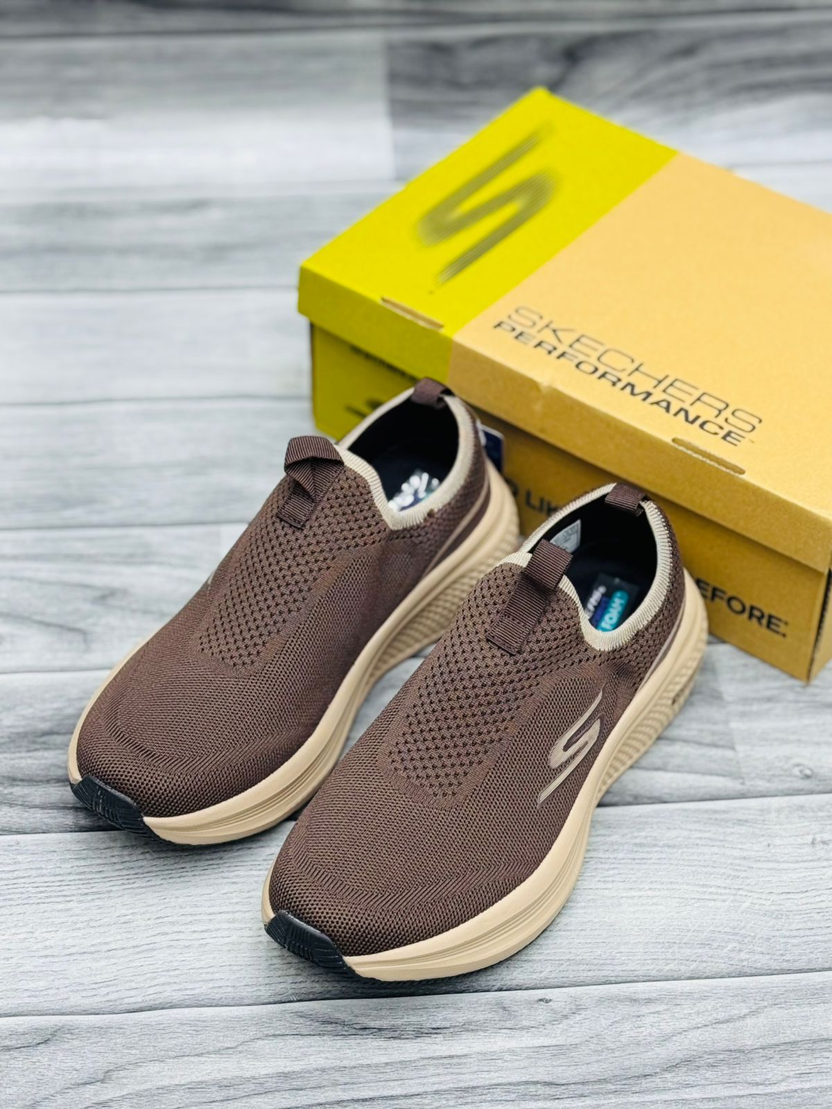 SKECHERS FOAM MEMORY ULTRA LIGHT