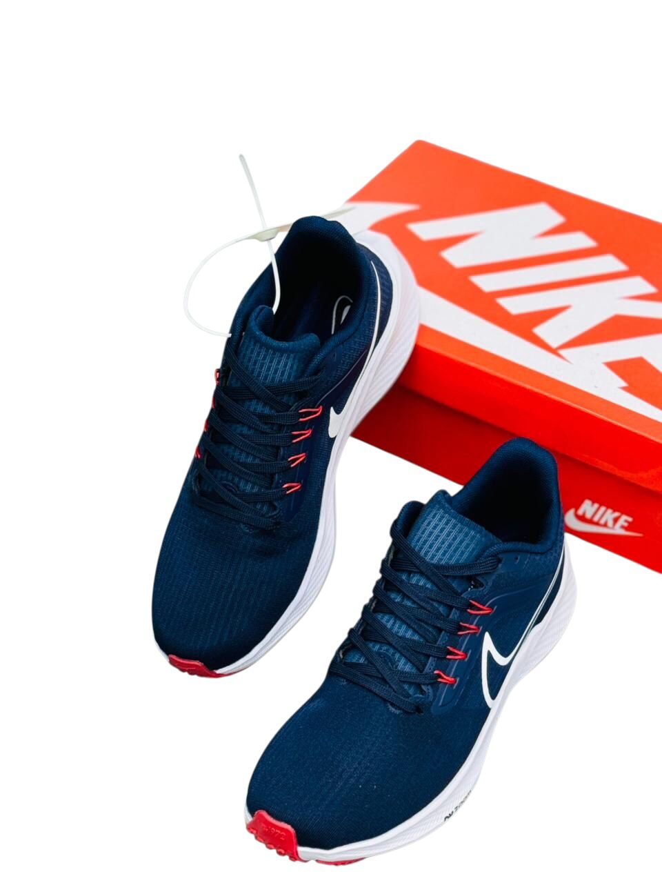 NIKE AIR ZOOM PEGASUS 39