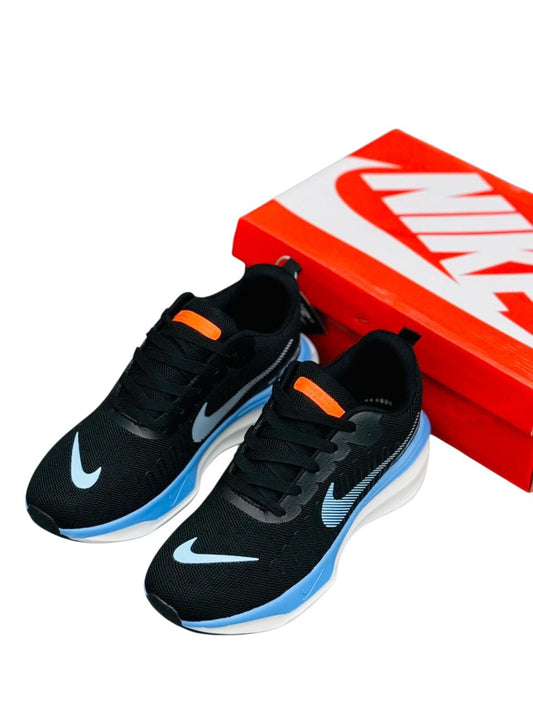 NIKE INVINCIBLE 3 RUNNING