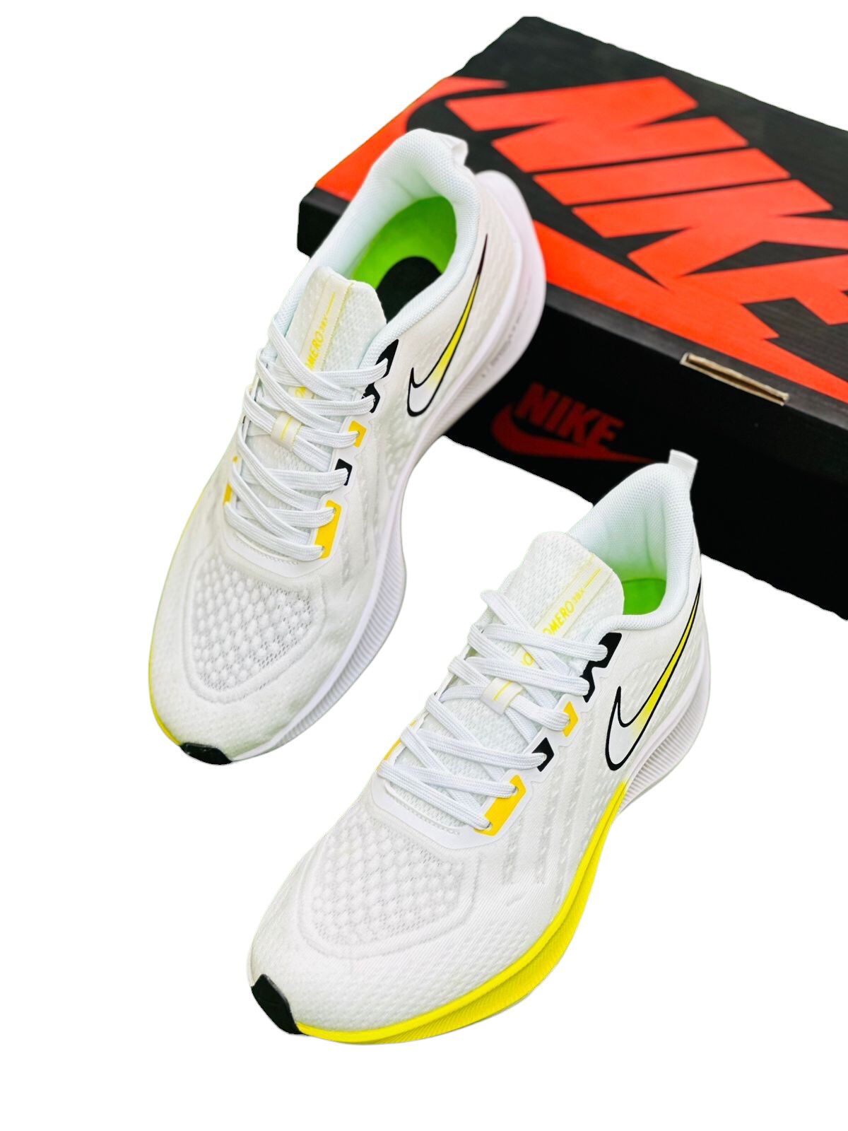 NIKE AIR ZOOM WINFLOW 38X