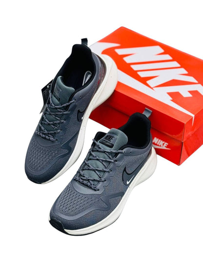 NIKE AIR ZOOM XR RUN