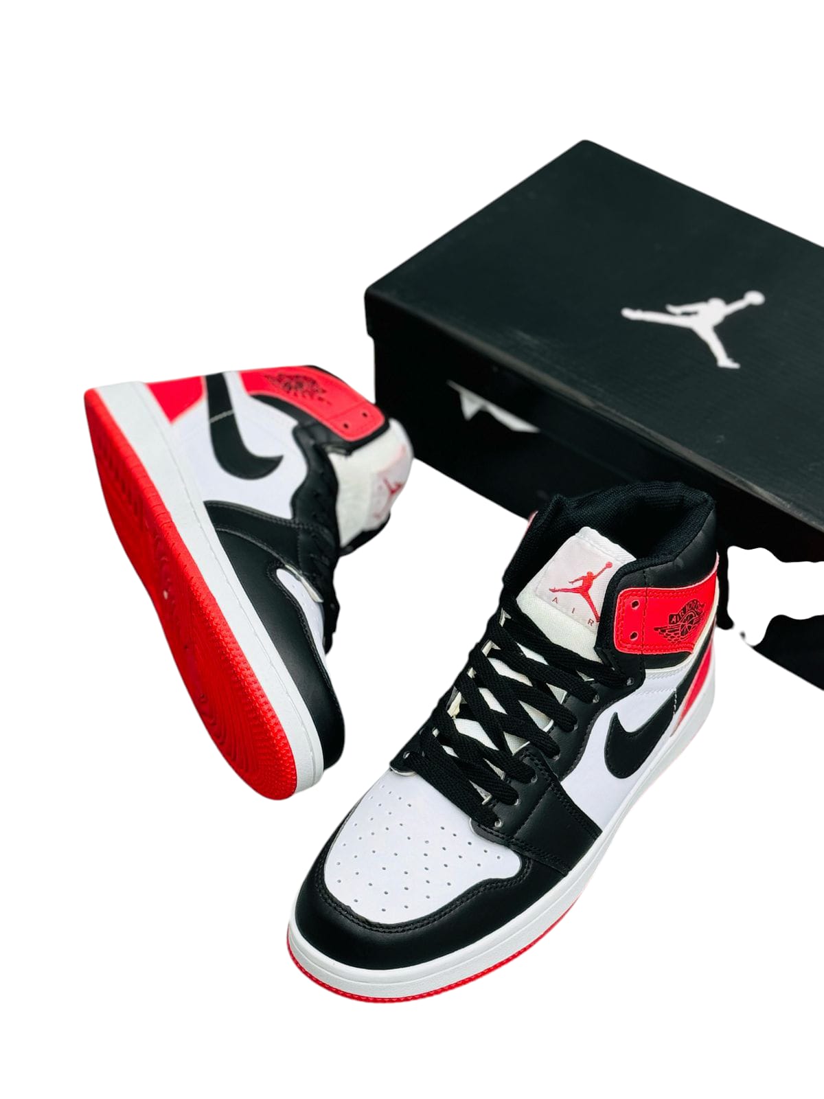 NIKE JORDAN