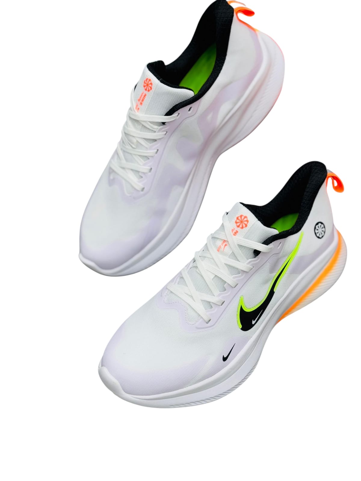 NIKE RUNNERS